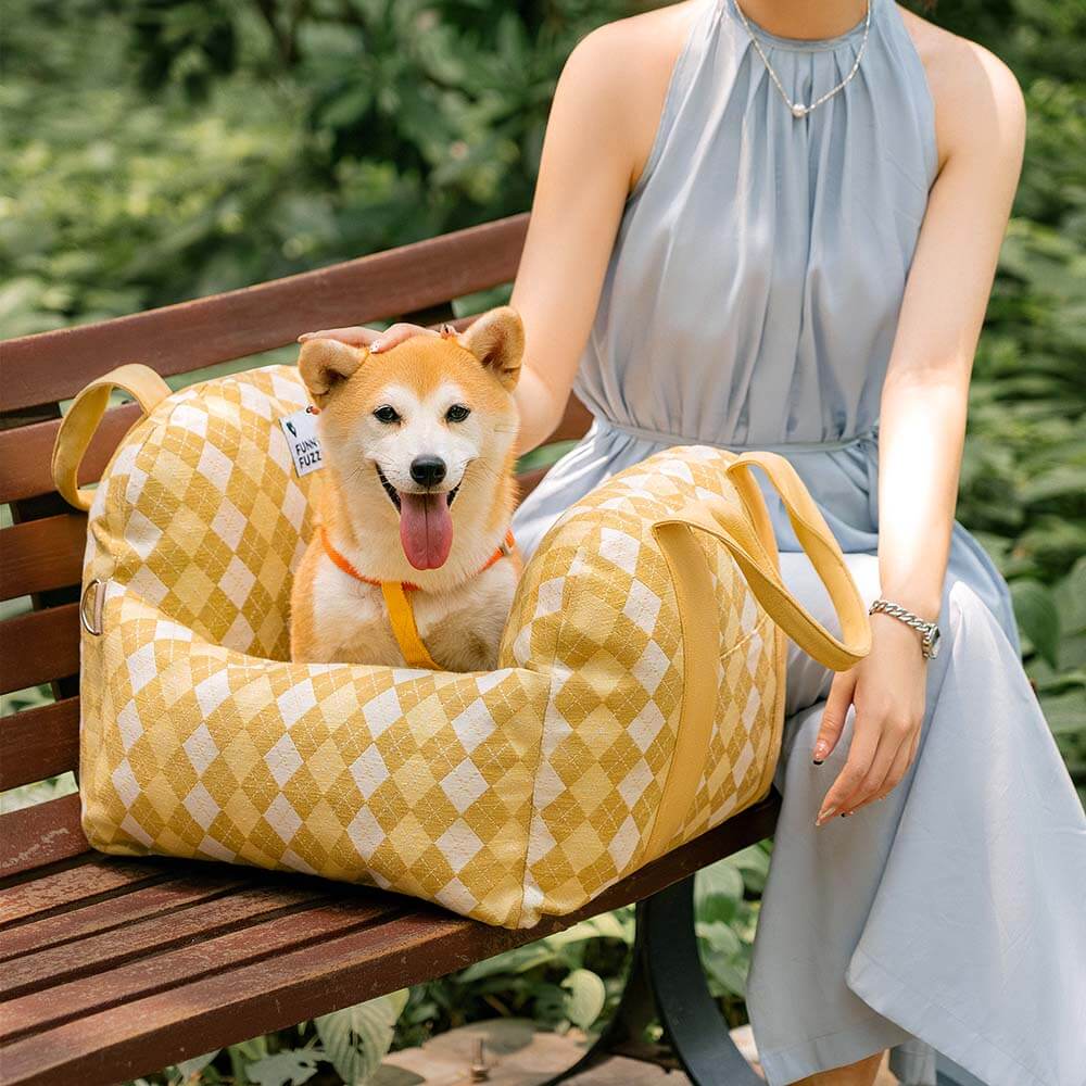 Dog Car Seat Bed - First Class - FUNNYFUZZY
